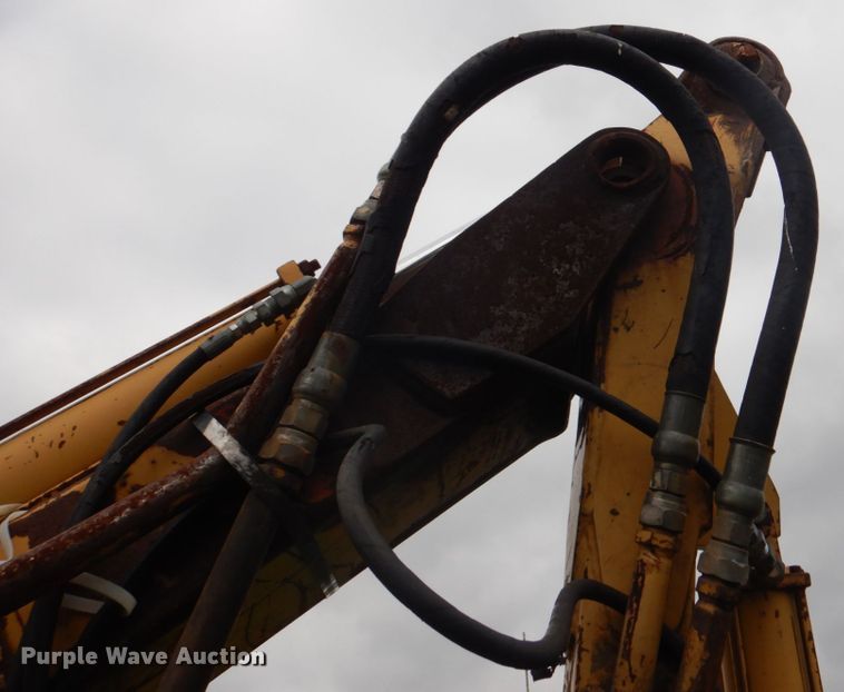 image for item HC9284 1994 New Holland 6640 Tiger Special  tractor