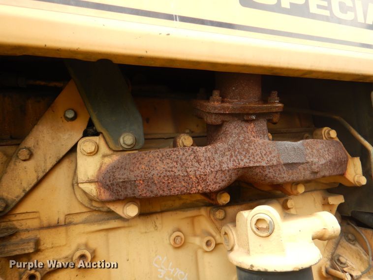 image for item HC9284 1994 New Holland 6640 Tiger Special  tractor