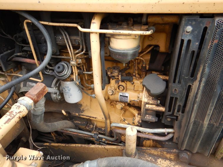 image for item HC9284 1994 New Holland 6640 Tiger Special  tractor