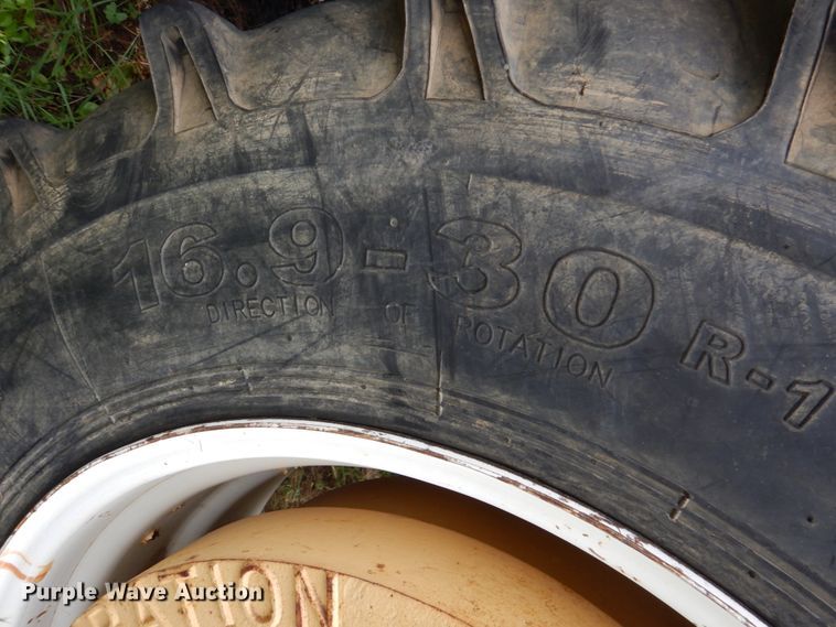 image for item HC9284 1994 New Holland 6640 Tiger Special  tractor