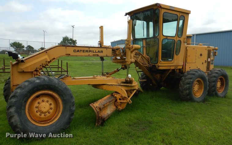 image for item HC9287 1977 Caterpillar 130G  motor grader