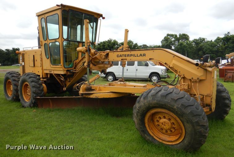 image for item HC9287 1977 Caterpillar 130G  motor grader