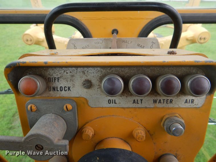 image for item HC9287 1977 Caterpillar 130G  motor grader