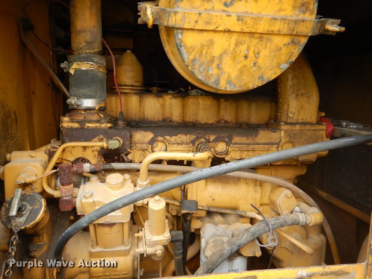 image for item HC9287 1977 Caterpillar 130G  motor grader