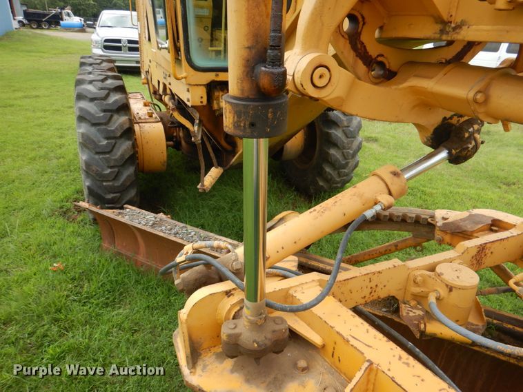 image for item HC9287 1977 Caterpillar 130G  motor grader