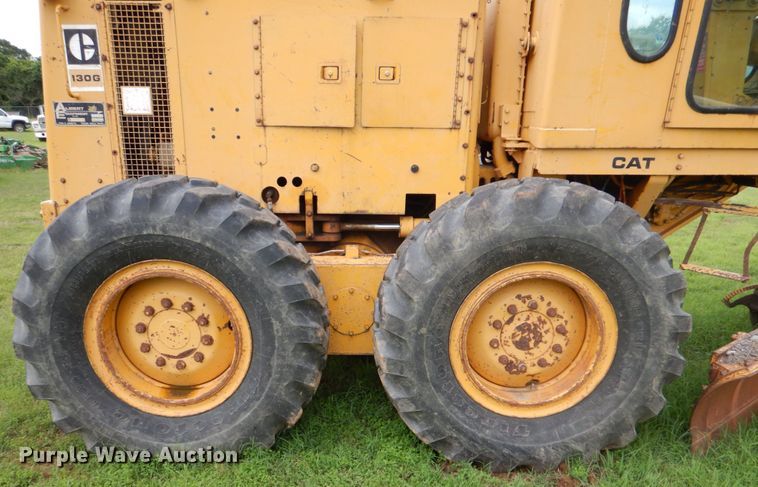 image for item HC9287 1977 Caterpillar 130G  motor grader