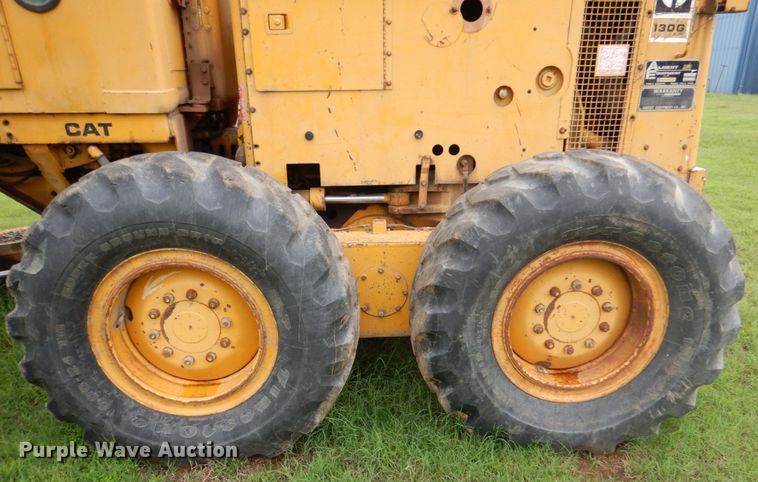 image for item HC9287 1977 Caterpillar 130G  motor grader