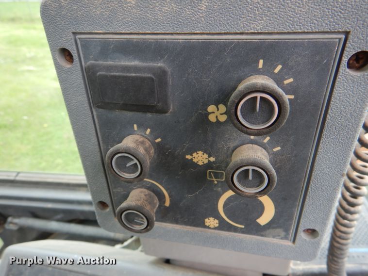 image for item HC9291 1997 Case 580L  backhoe