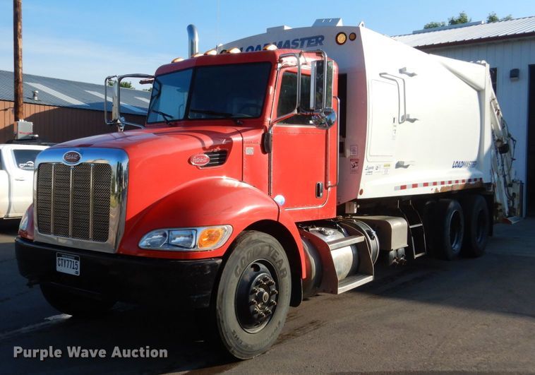 image for item HI9863 2014 Peterbilt 337  refuse truck