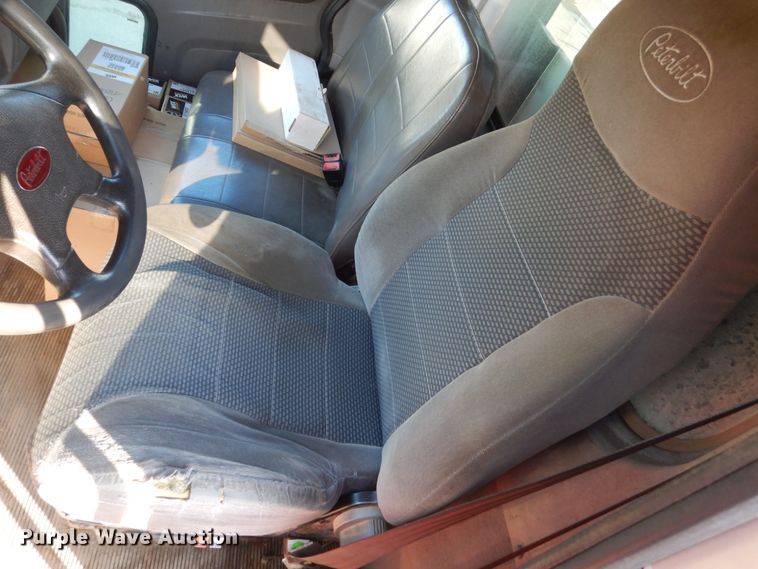 image for item HI9863 2014 Peterbilt 337  refuse truck