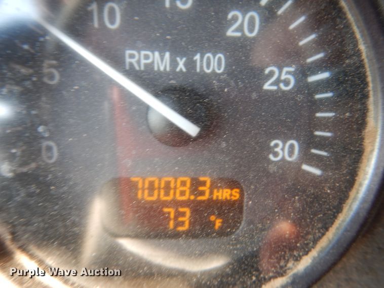 image for item HI9863 2014 Peterbilt 337  refuse truck