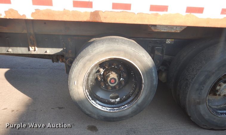 image for item HI9863 2014 Peterbilt 337  refuse truck