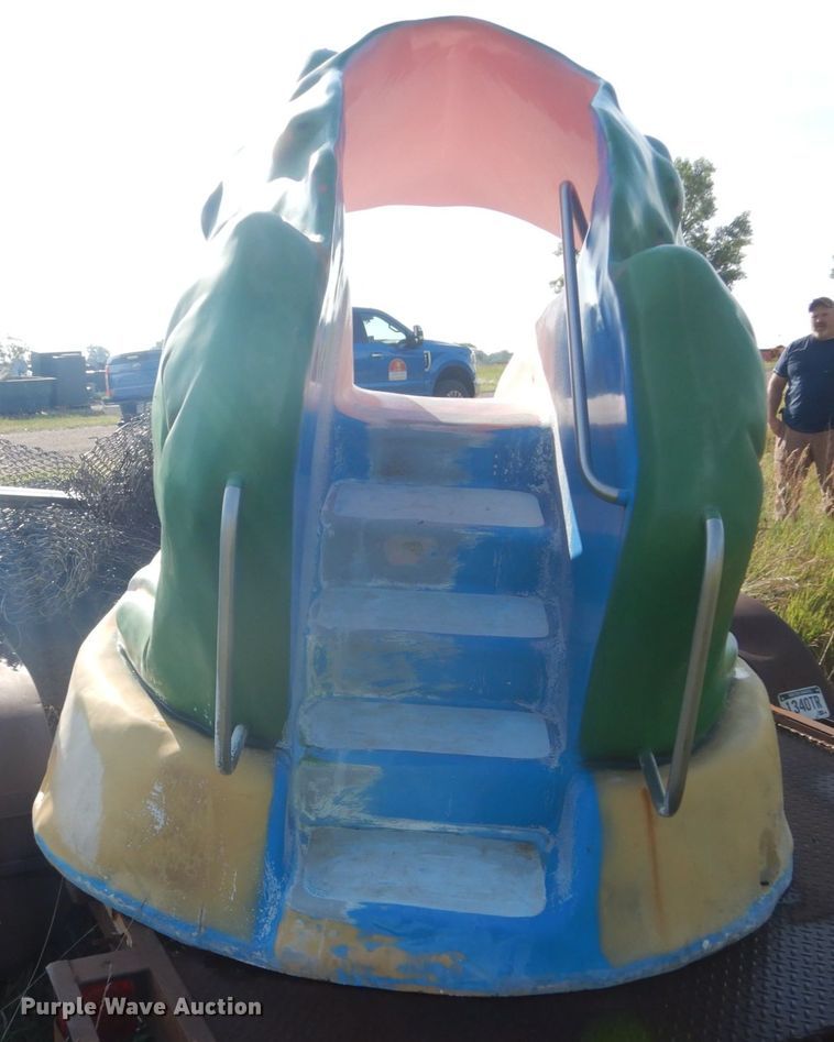 image for item HI9866 Frog slide