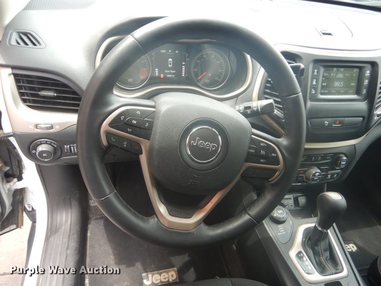 image for item HI9910 2015 Jeep Cherokee Latitude  SUV