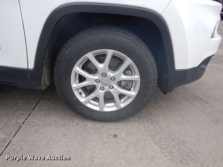 image for item HI9910 2015 Jeep Cherokee Latitude  SUV