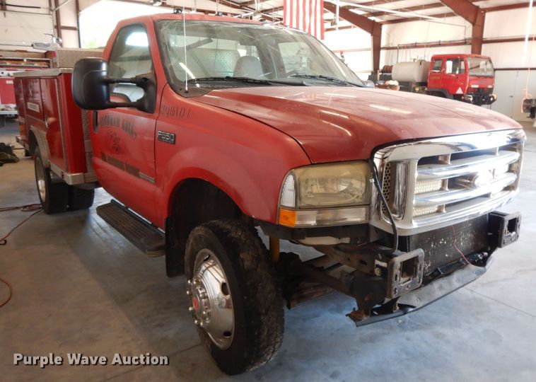 image for item HP9594 2004 Ford F550 Super Duty  pumper fire truck