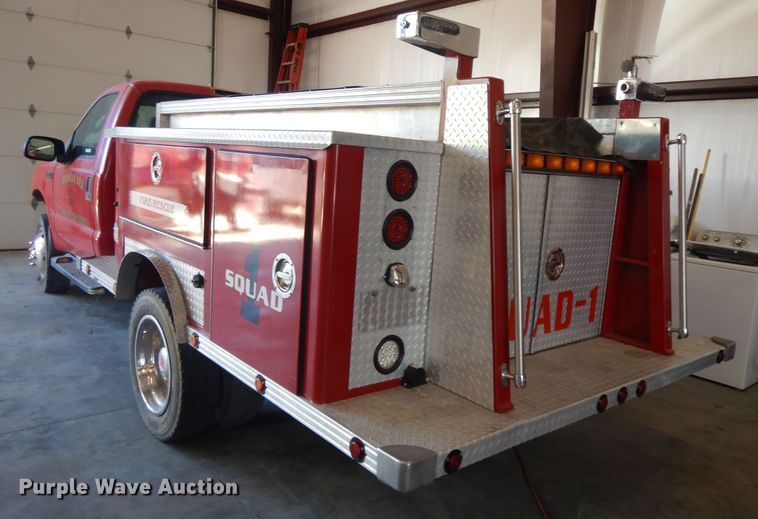 image for item HP9594 2004 Ford F550 Super Duty  pumper fire truck