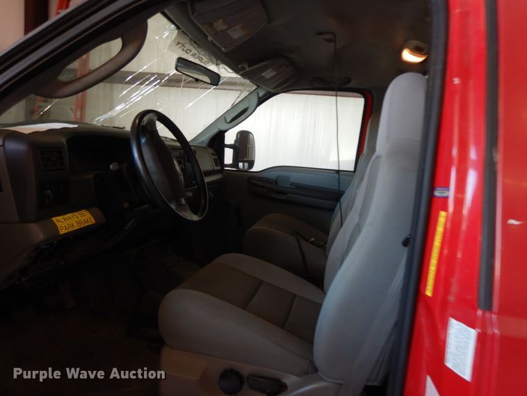 image for item HP9594 2004 Ford F550 Super Duty  pumper fire truck