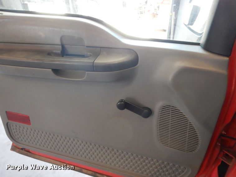 image for item HP9594 2004 Ford F550 Super Duty  pumper fire truck