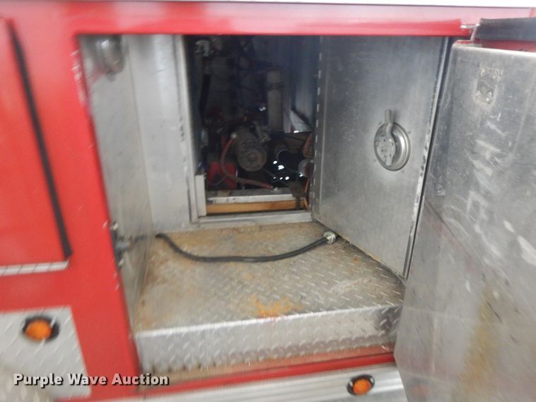 image for item HP9594 2004 Ford F550 Super Duty  pumper fire truck
