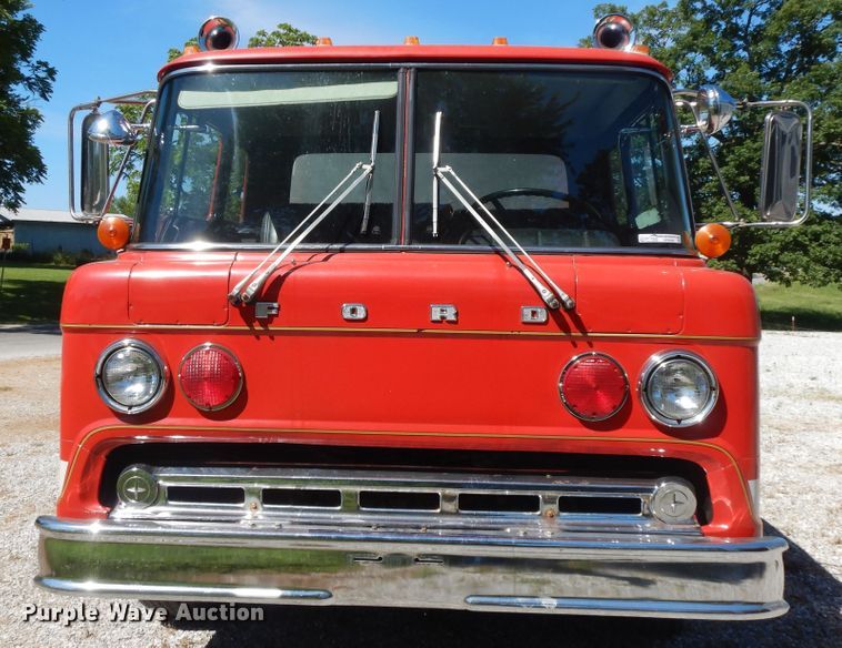 image for item HP9596 1983 Ford C8000  pumper fire truck