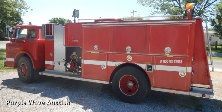 image for item HP9596 1983 Ford C8000  pumper fire truck