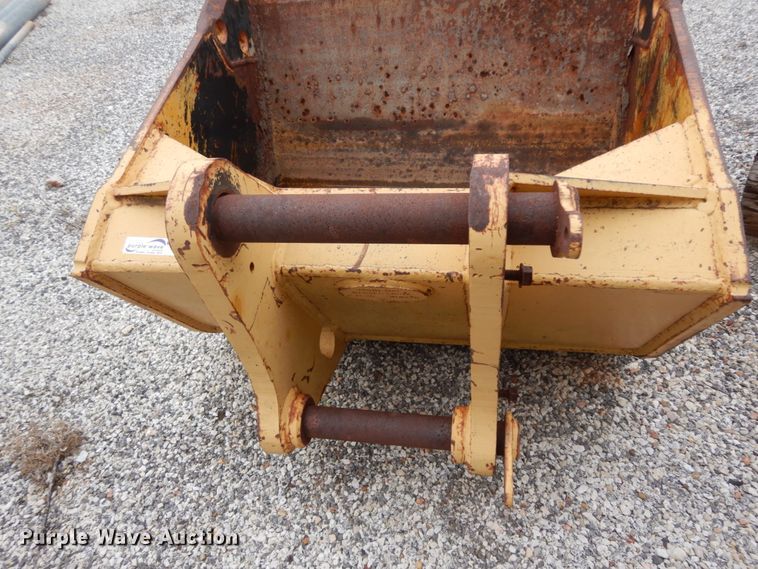 image for item HR9709 Backhoe bucket