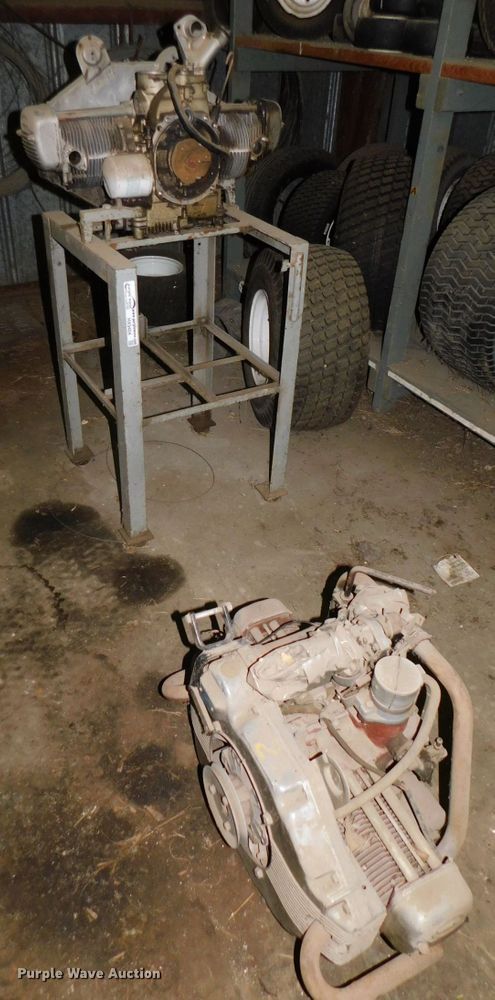 image for item HX9404 (2) Cushman 218 two cylinder gas engines