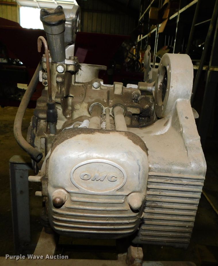 image for item HX9404 (2) Cushman 218 two cylinder gas engines