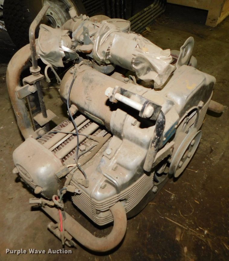 image for item HX9404 (2) Cushman 218 two cylinder gas engines