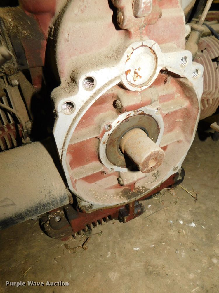 image for item HX9404 (2) Cushman 218 two cylinder gas engines