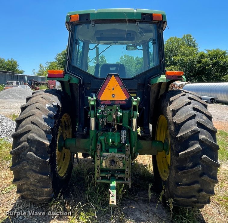 image for item IC9455 2002 John Deere 6405  tractor