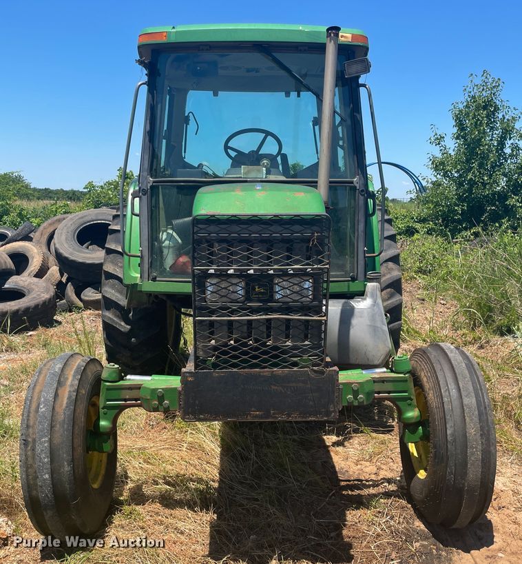 image for item IC9455 2002 John Deere 6405  tractor