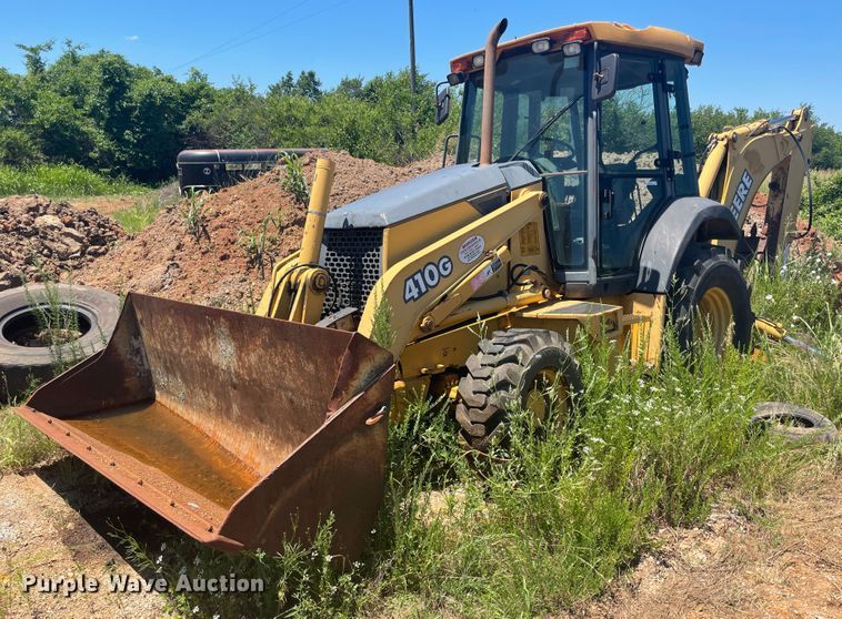 image for item IC9456 2003 John Deere 410G  backhoe