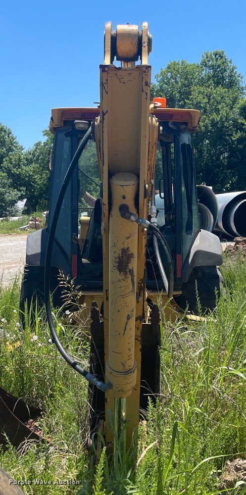 image for item IC9456 2003 John Deere 410G  backhoe