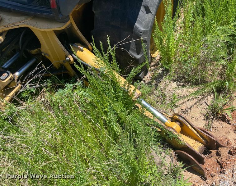 image for item IC9456 2003 John Deere 410G  backhoe