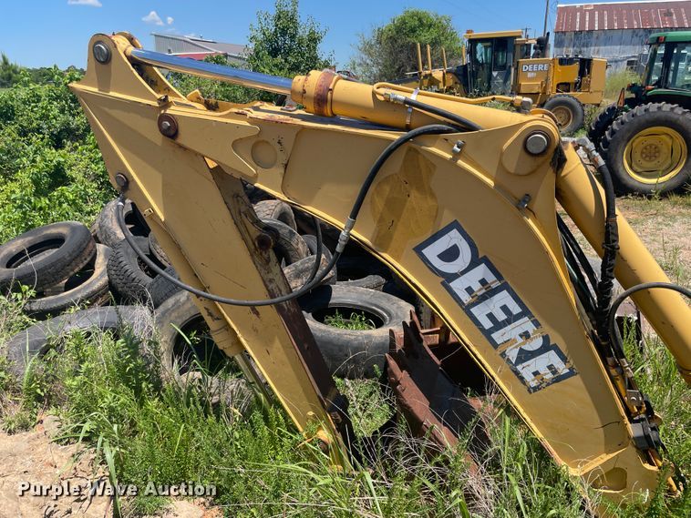 image for item IC9456 2003 John Deere 410G  backhoe