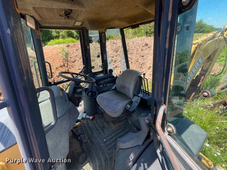 image for item IC9456 2003 John Deere 410G  backhoe