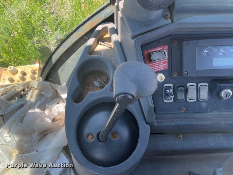 image for item IC9456 2003 John Deere 410G  backhoe