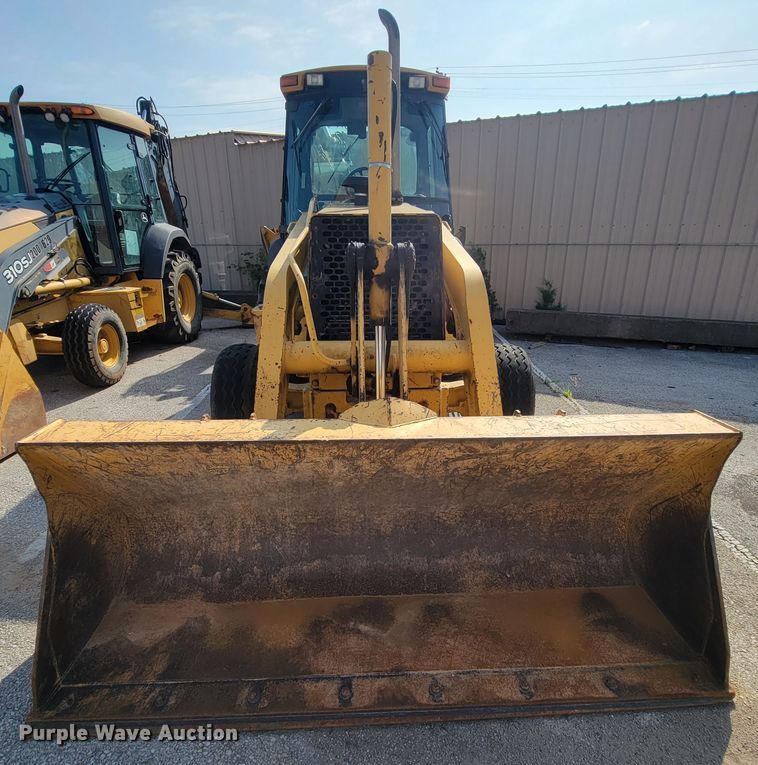 image for item IE9249 1998 John Deere 310SE  backhoe