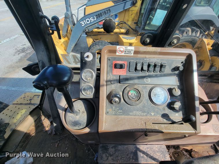 image for item IE9249 1998 John Deere 310SE  backhoe