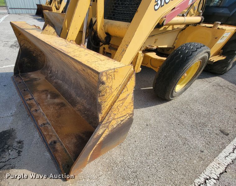 image for item IE9249 1998 John Deere 310SE  backhoe