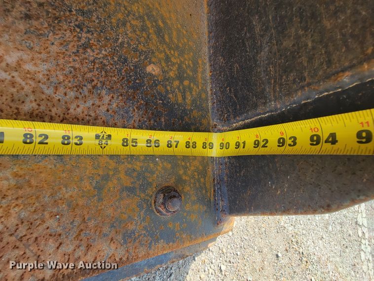 image for item IE9249 1998 John Deere 310SE  backhoe