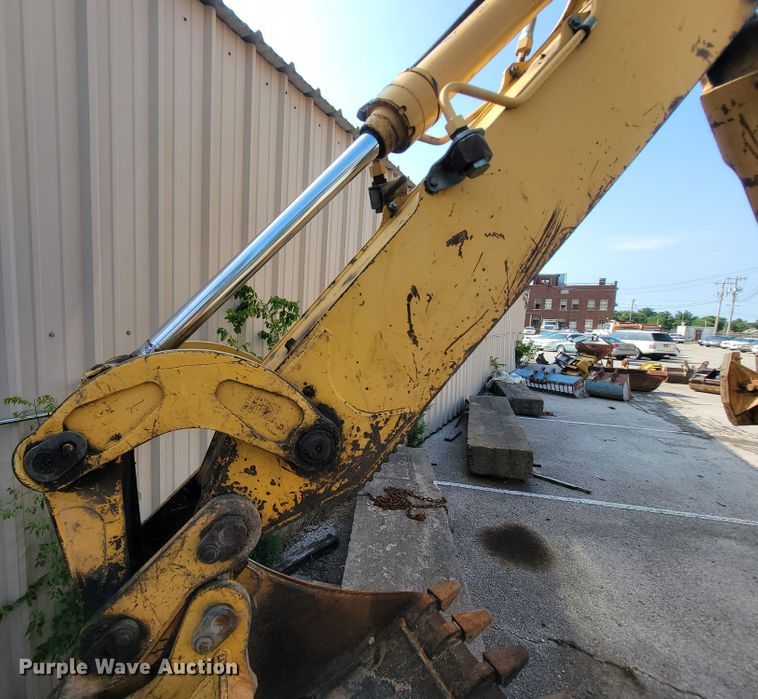 image for item IE9249 1998 John Deere 310SE  backhoe