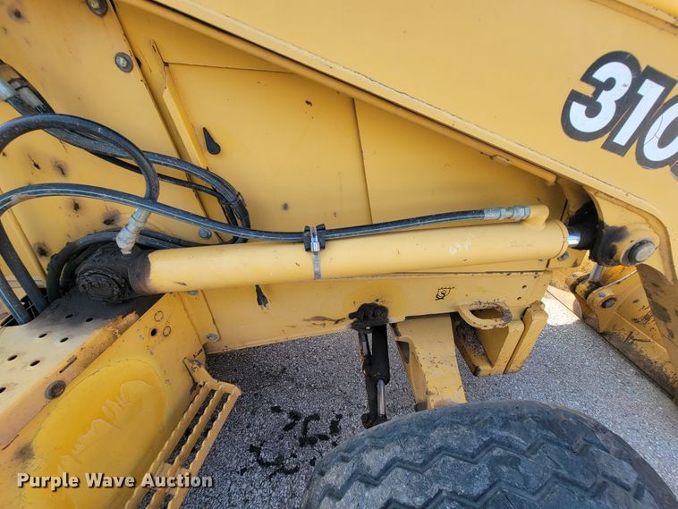 image for item IE9249 1998 John Deere 310SE  backhoe