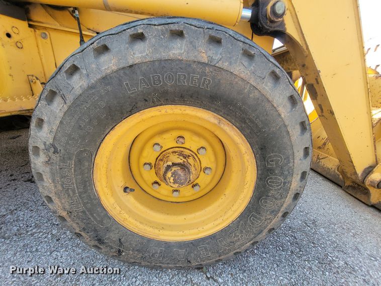 image for item IE9249 1998 John Deere 310SE  backhoe