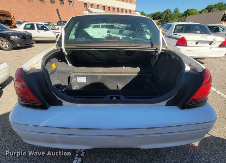 image for item IE9250 2009 Ford Crown Victoria Police Interceptor