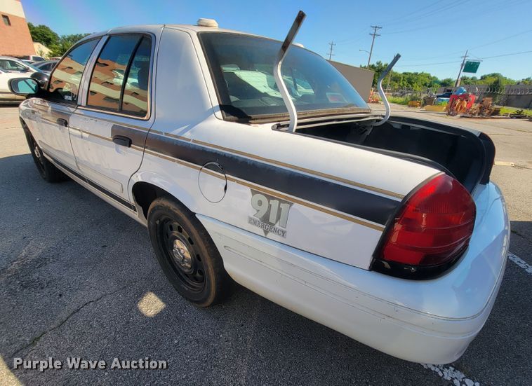 image for item IE9250 2009 Ford Crown Victoria Police Interceptor