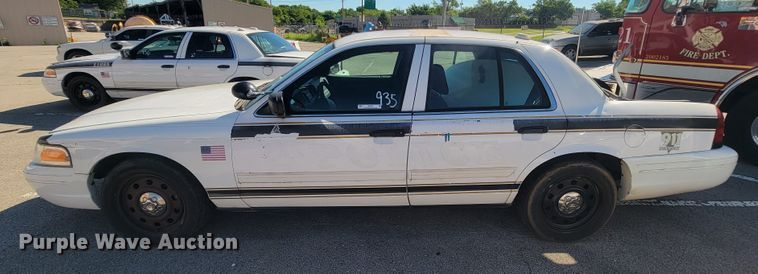 image for item IE9250 2009 Ford Crown Victoria Police Interceptor