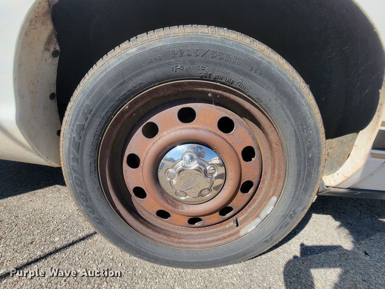 image for item IE9250 2009 Ford Crown Victoria Police Interceptor